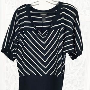Lane Bryant Black & White Striped V-Neck Knit Top Sz 14/16